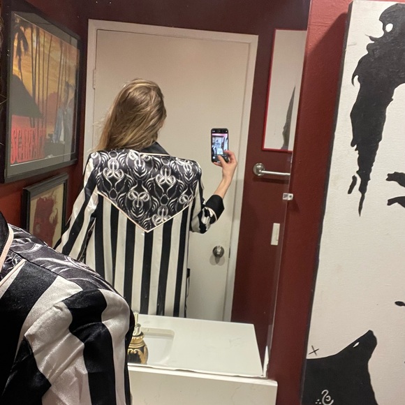 We Are HAH Black and White Striped Robe - Picture 7 of 10